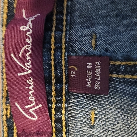 GLORIA Vanderbilt  Jeans Size 12. Inseam 30' Vintage Dark Wash - Picture 3 of 7